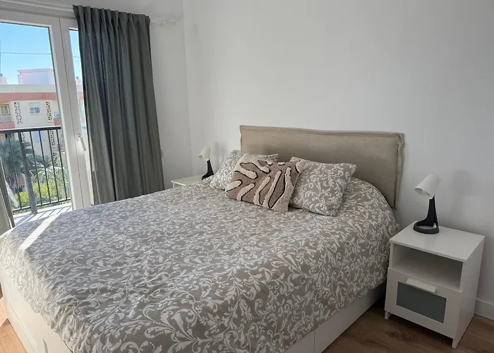 Piso Nuevo Primera Linea A Pie De Playa
